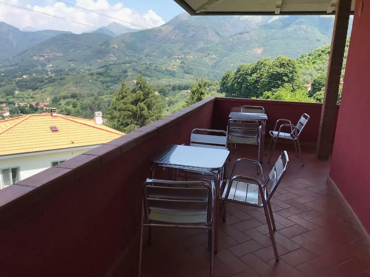 B&B La Casa Di Alice Camaiore Italië